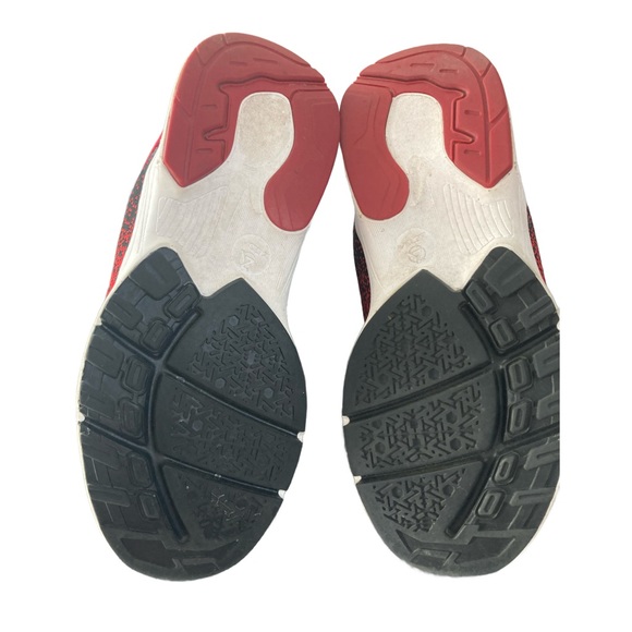 NIB Zeba Hands-free Sneakers Cherry Red - Picture 2 of 7